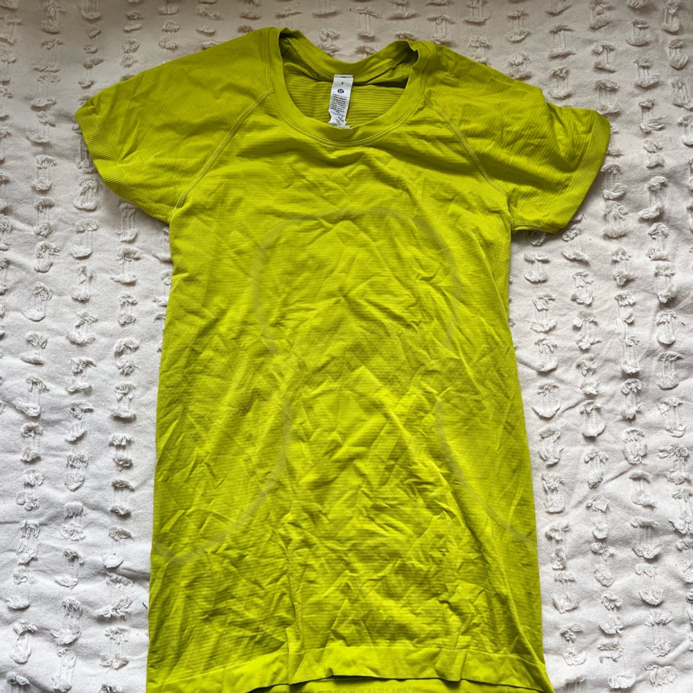 Lululemon Swiftly Short Sleeve sz 6